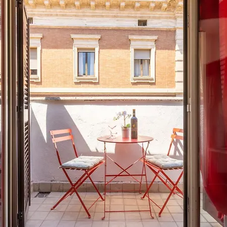 Casa de hóspedes Vg Fontana Di Trevi - 5 Stelle Con Balcone